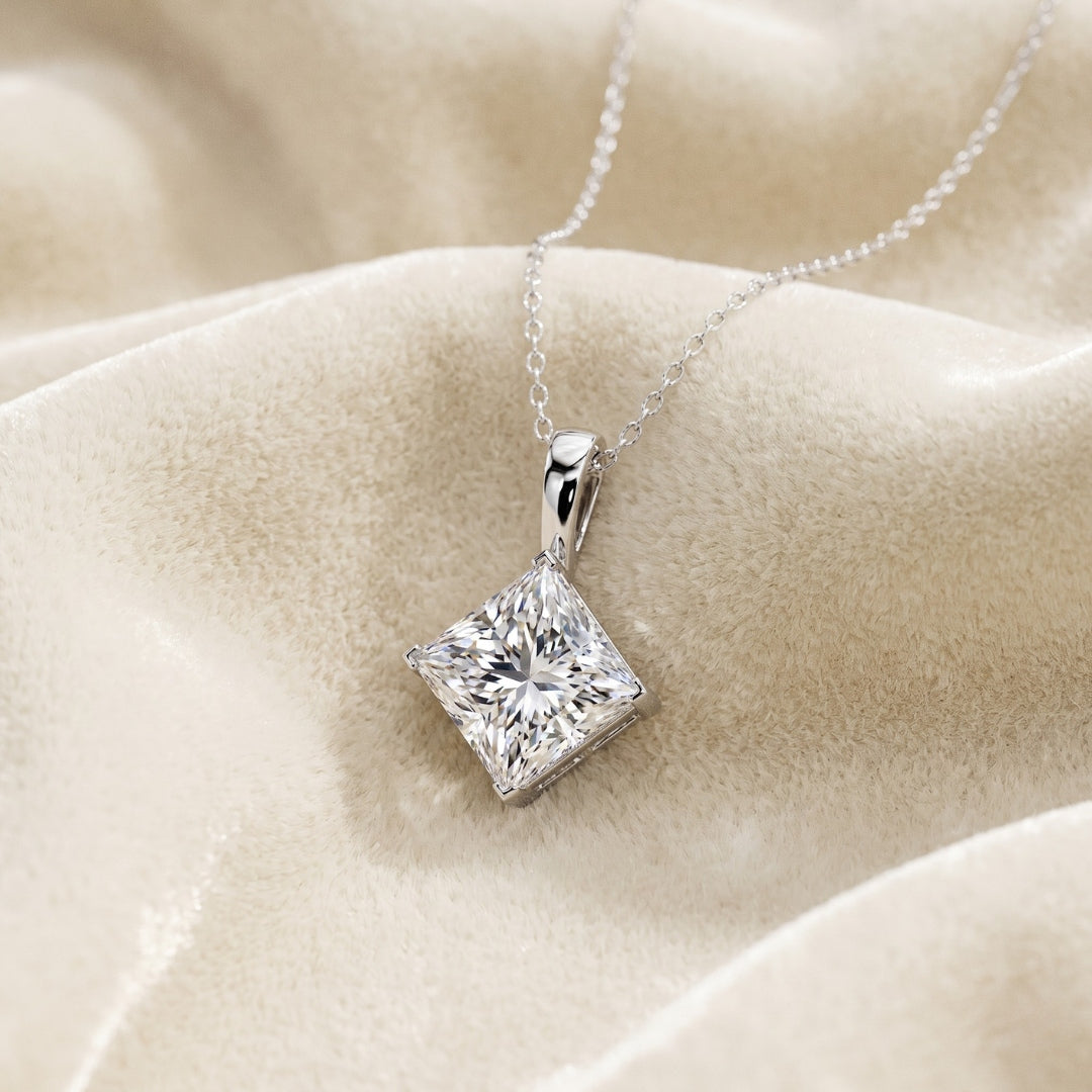 Solitaire Diamond Pendant