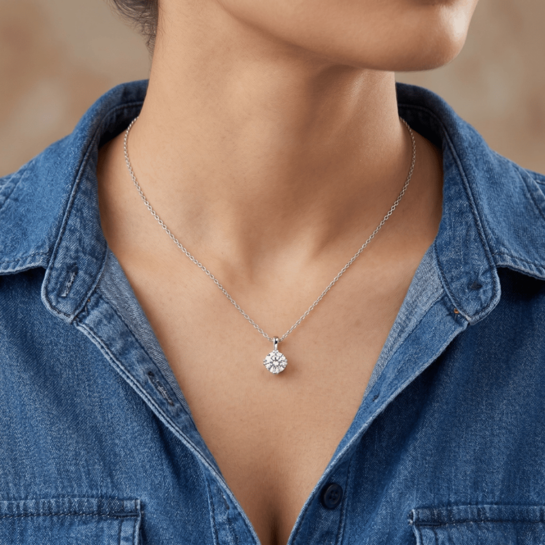 The Royal Bloom Solitaire Pendant Secondary image