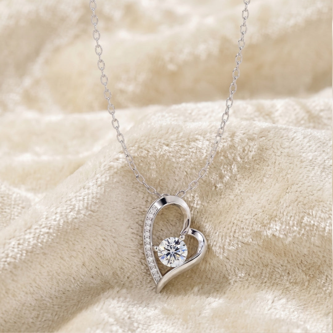 Ever-Luxe Heart diamond Pedant Main image