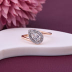 solitaire pear halo ring