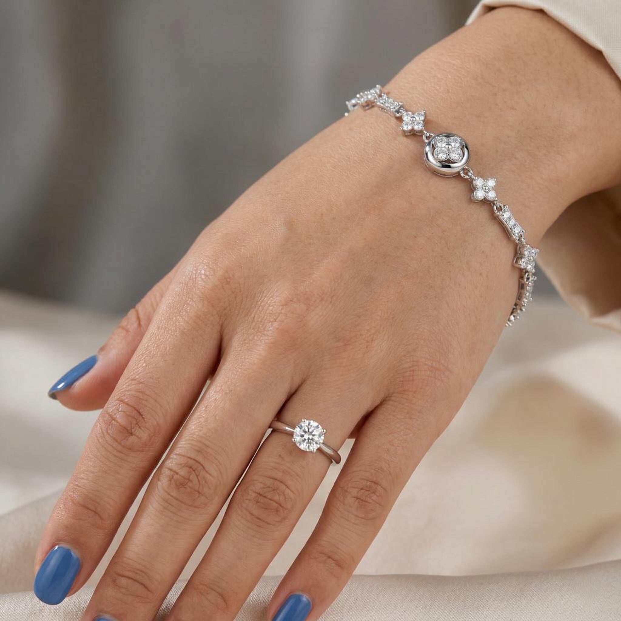 Vintage Flora Lab-Diamond Band Main image