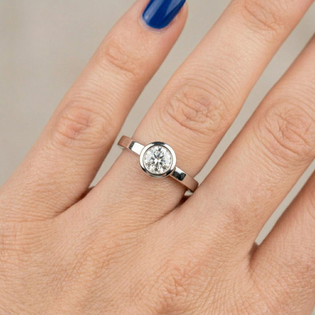 Kriva Bezel Solitaire Ring