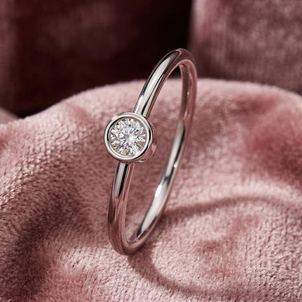 Luna Bezel Diamond Ring Main image