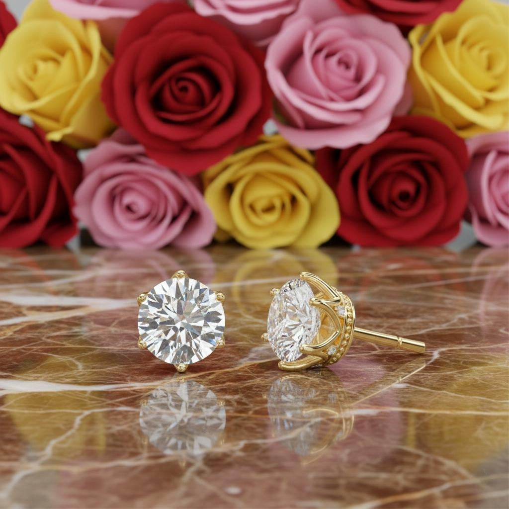 Solitaire Round Royal Star Studs✨