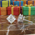 SOLITAIRE PRINCESS STAR SPARK STUD