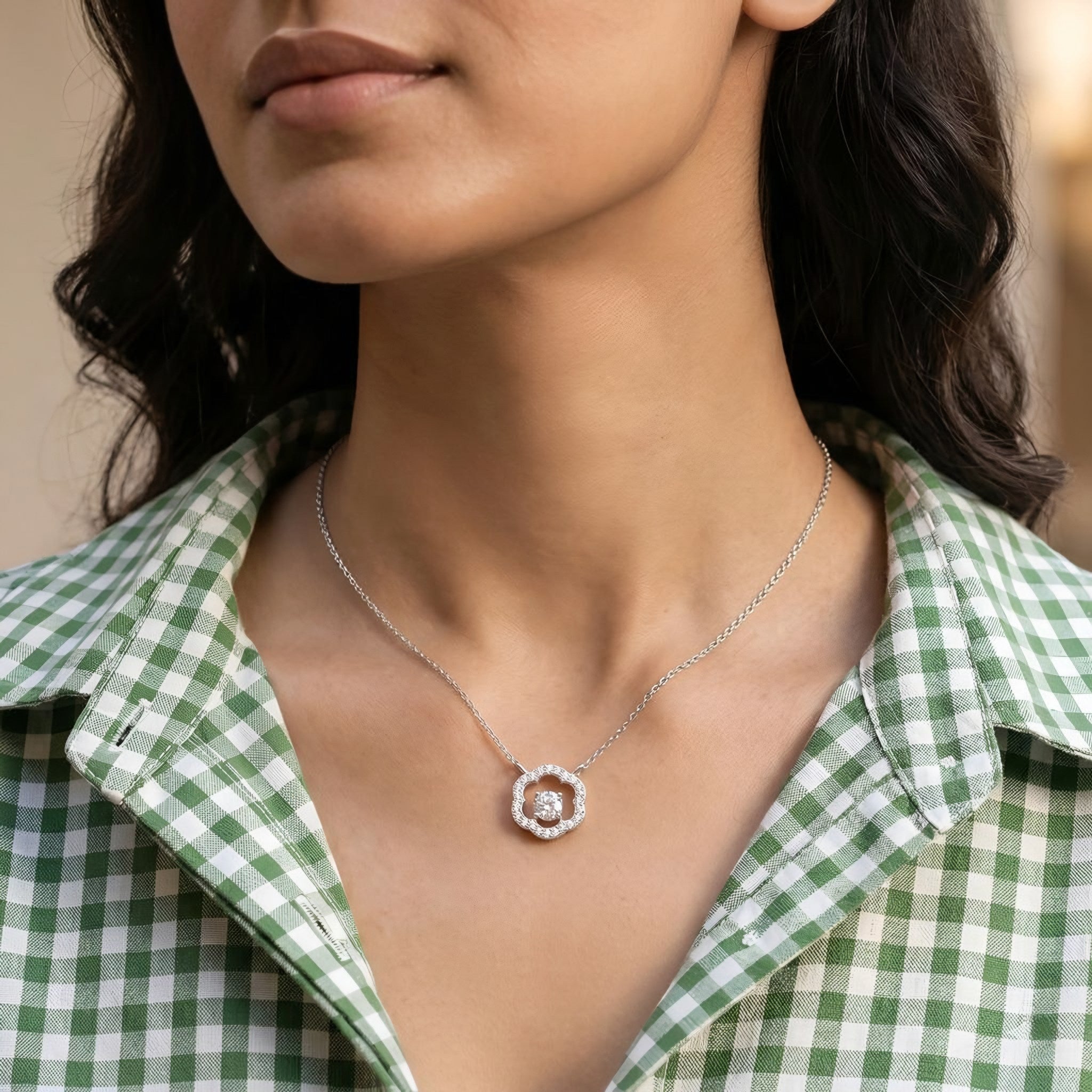 Neina Halo Diamond Pendant Secondary image