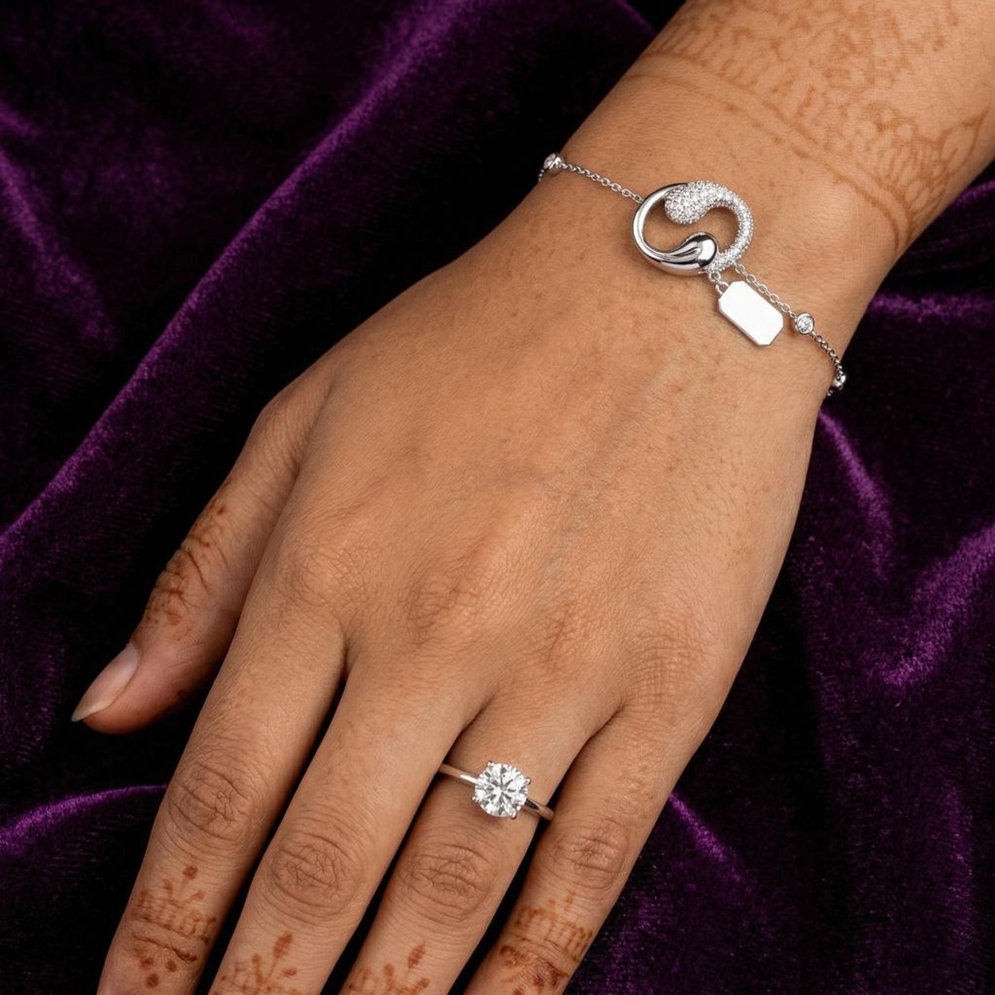 Lumiere Infinity Bracelet