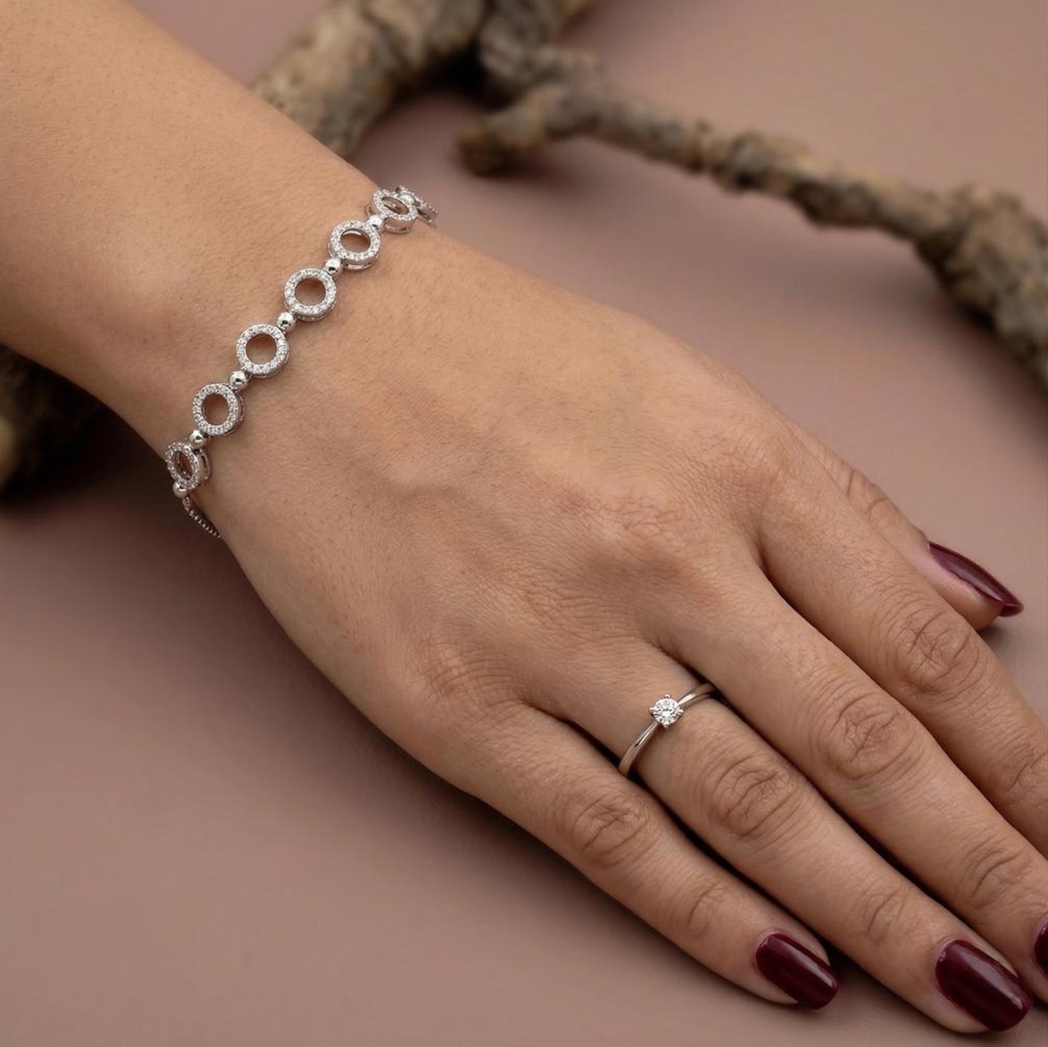 Orbit Circle Diamond Bracelet Main image