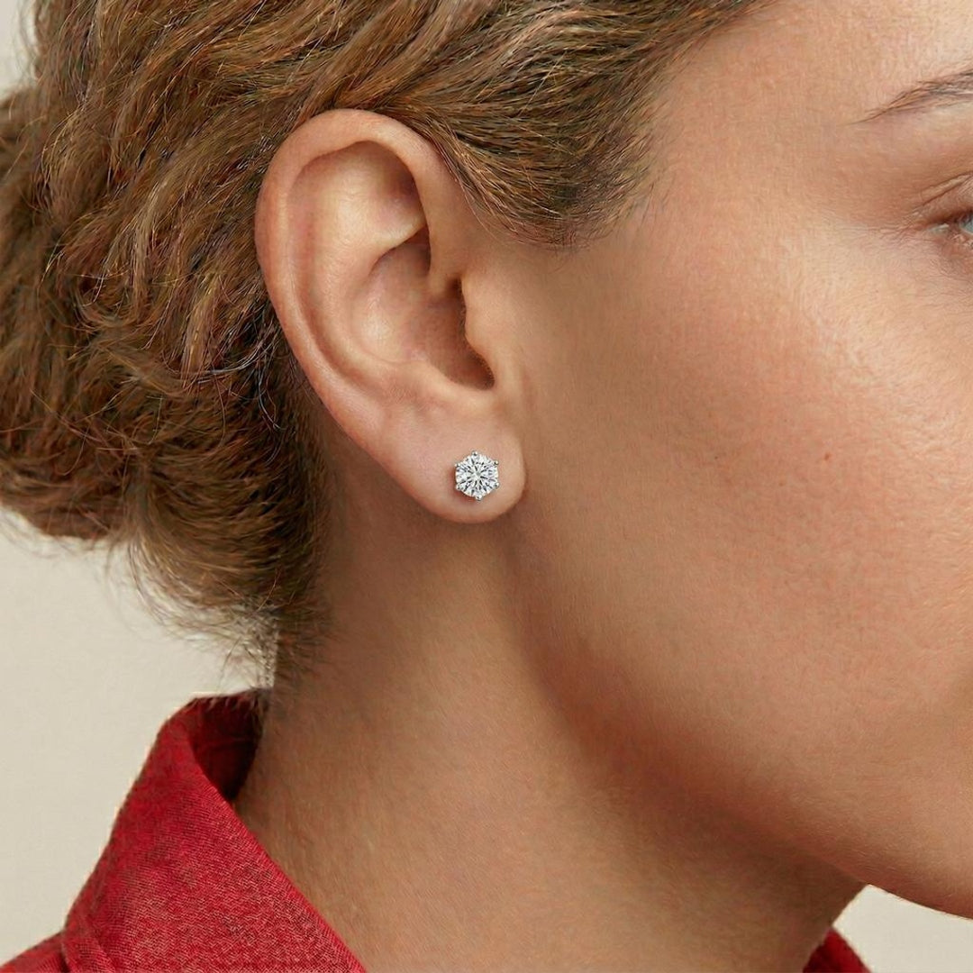 Solitaire Round Star Stud