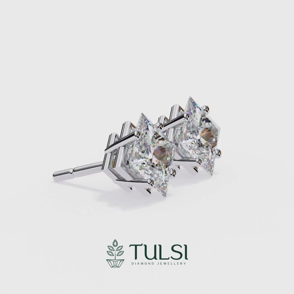 SOLITAIRE PRINCESS STAR SPARK STUD