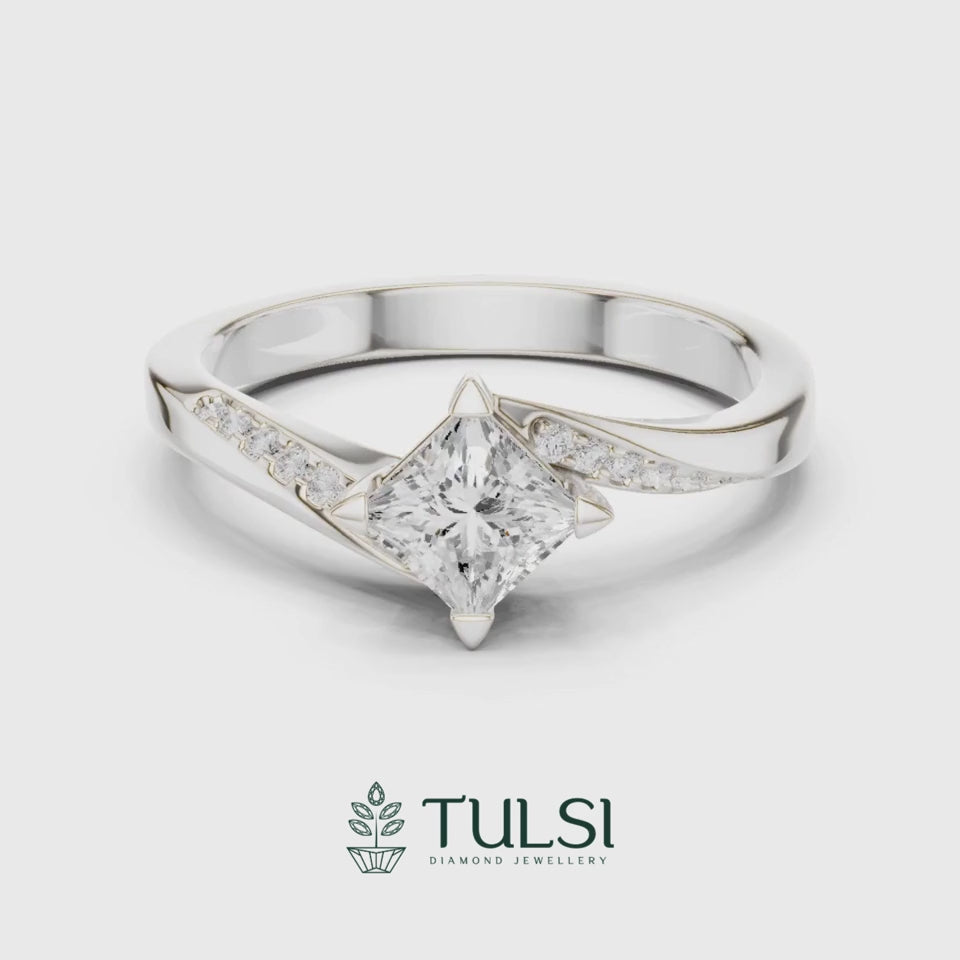 Love Twist Princess Ring