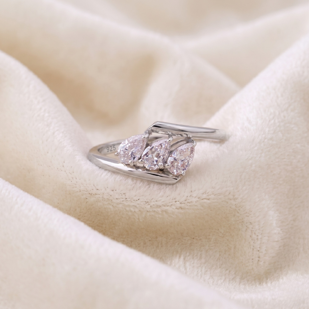 crazy three pear ring
